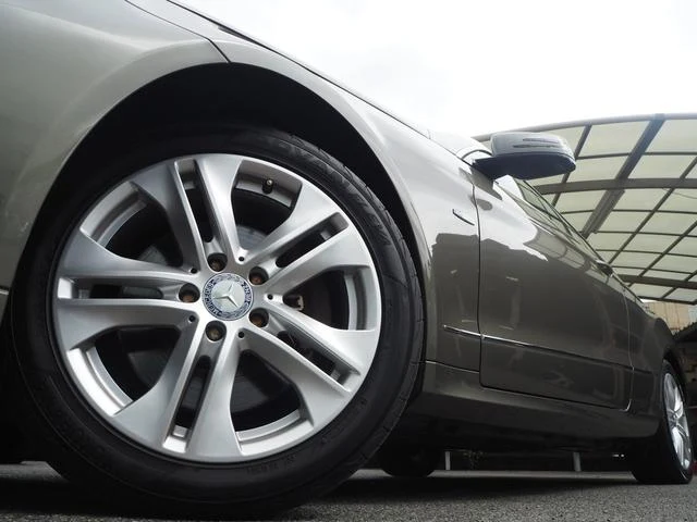 MERCEDES BENZ E-CLASS 5