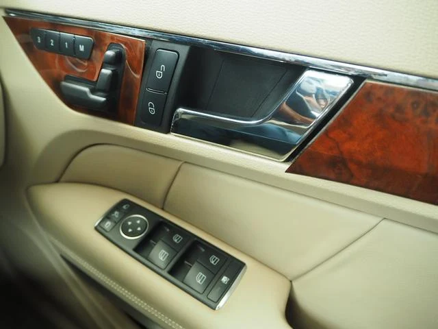 MERCEDES BENZ E-CLASS 33