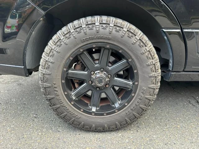 Lincoln NAVIGATOR 13