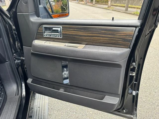 Lincoln NAVIGATOR 49