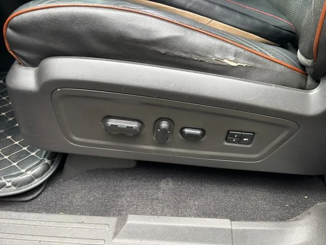 Lincoln NAVIGATOR 31