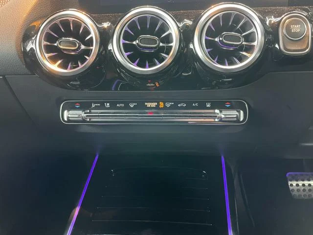 MERCEDES BENZ EQA 30