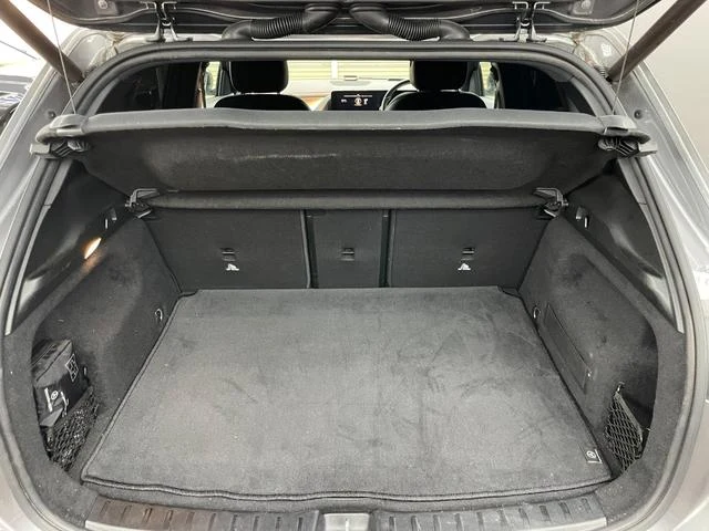 MERCEDES BENZ EQA 50