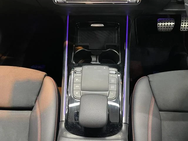 MERCEDES BENZ EQA 31