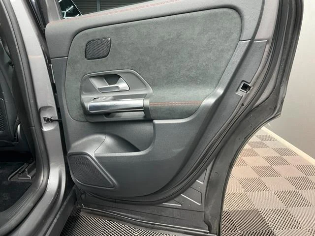 MERCEDES BENZ EQA 15