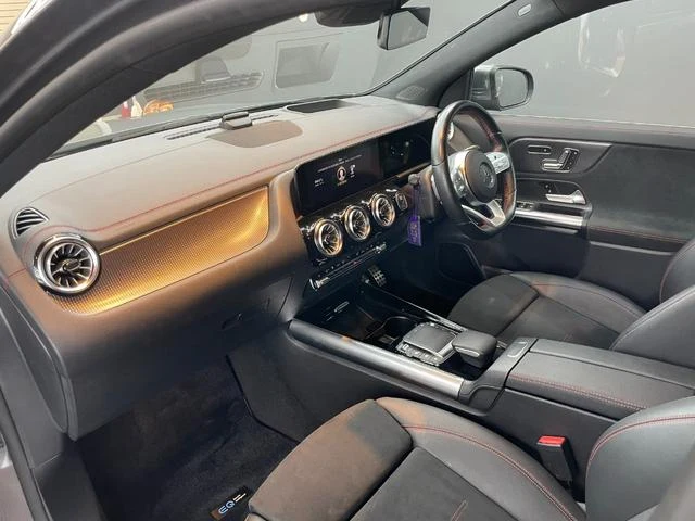 MERCEDES BENZ EQA 10