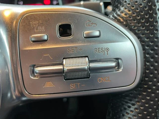 MERCEDES BENZ C-CLASS 24