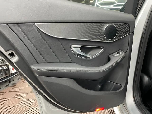MERCEDES BENZ C-CLASS 12