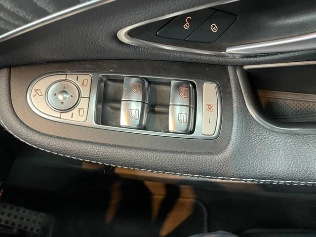 MERCEDES BENZ C-CLASS 28