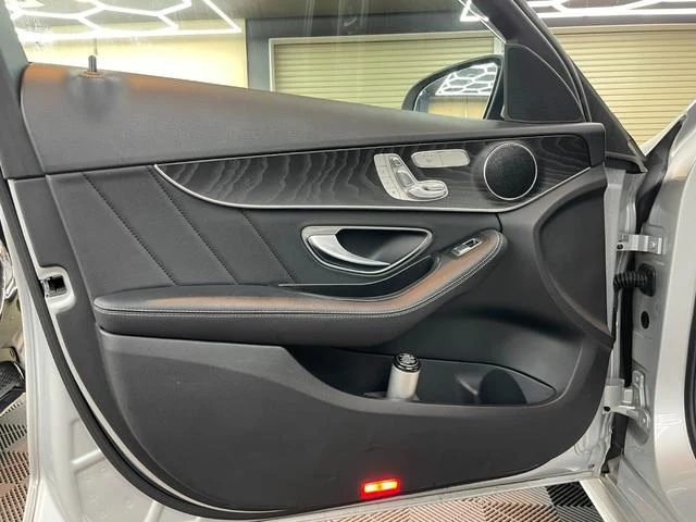MERCEDES BENZ C-CLASS 9