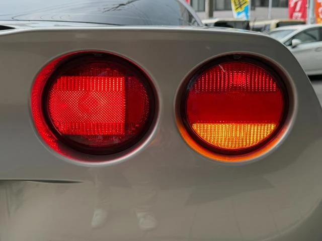 Chevrolet CORVETTE 41