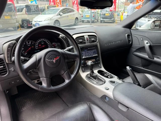 Chevrolet CORVETTE 44