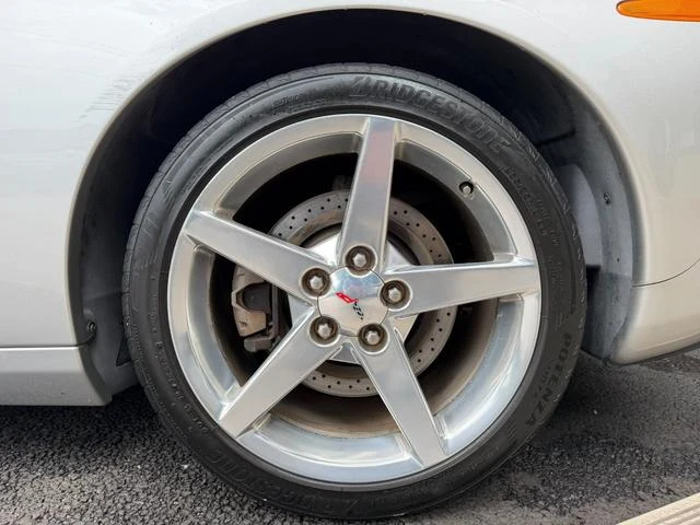 Chevrolet CORVETTE 29