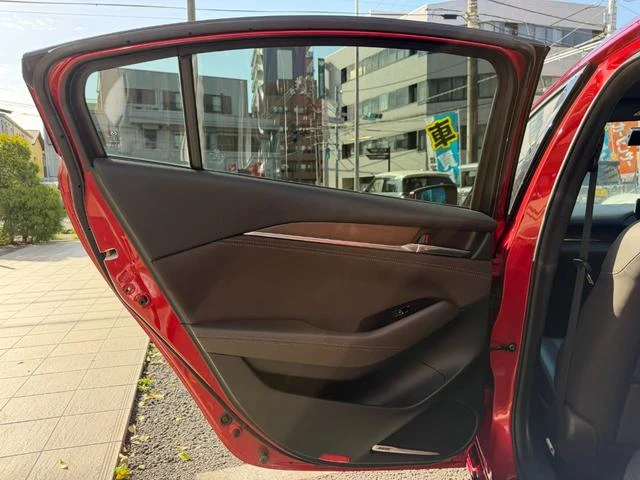 Mazda ATENZA 41