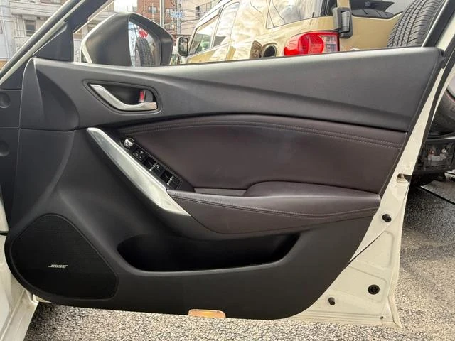 Mazda ATENZA 37