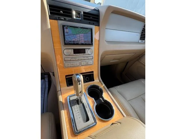 Lincoln NAVIGATOR 19