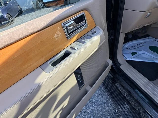 Lincoln NAVIGATOR 13