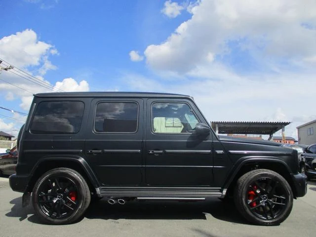 MERCEDES AMG G-CLASS 11