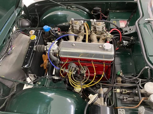 Triumph TR-4 9