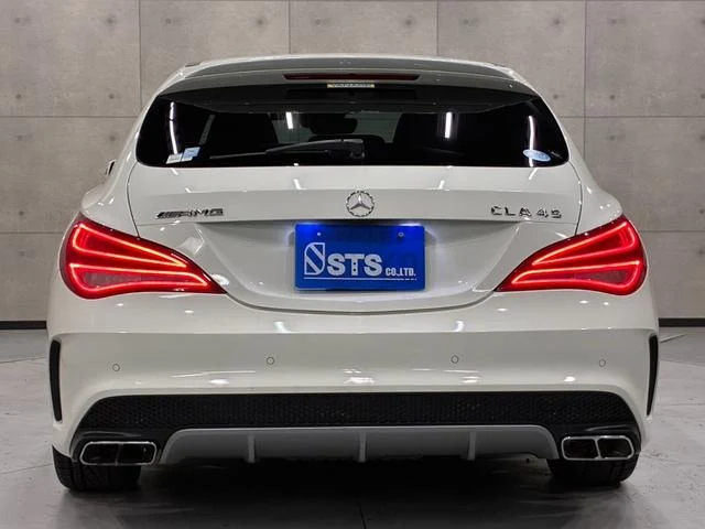 MERCEDES AMG CLA-CLASS 12