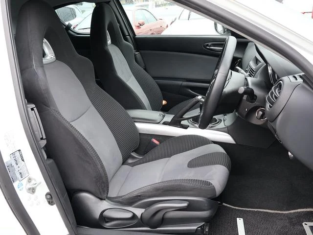Mazda RX-8 9