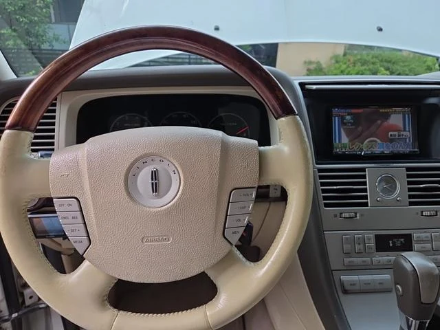 Lincoln AVIATOR 23