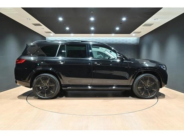 MERCEDES MAYBACH GLS 10