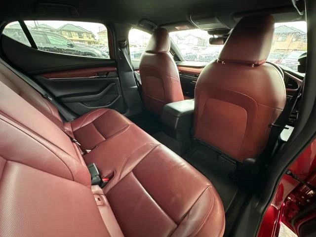 Mazda MAZDA3 12