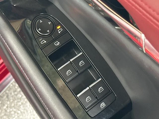 Mazda MAZDA3 17