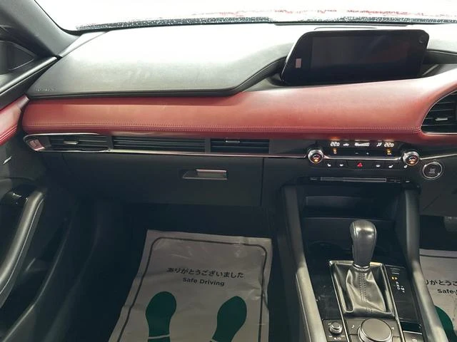 Mazda MAZDA3 32