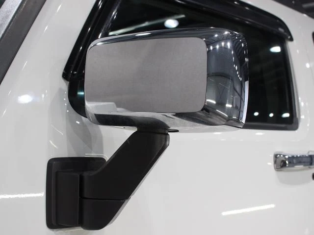 Hummer H3 56