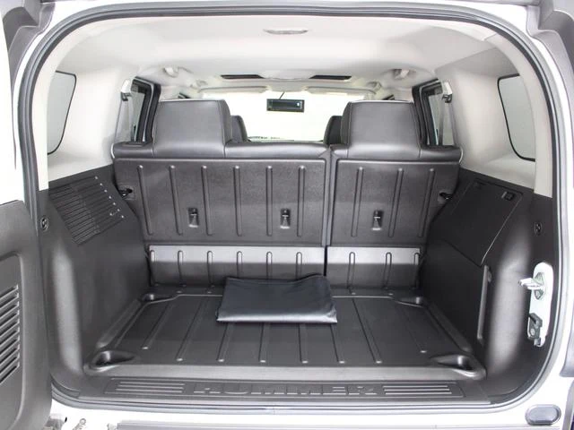 Hummer H3 9