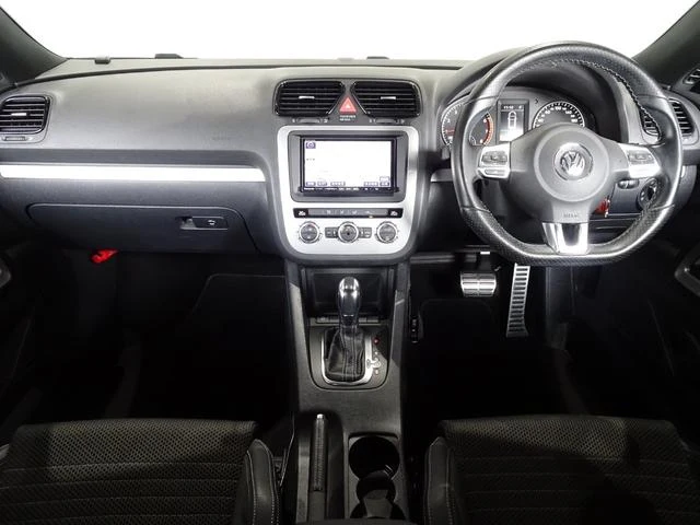 Volkswagen SCIROCCO 17