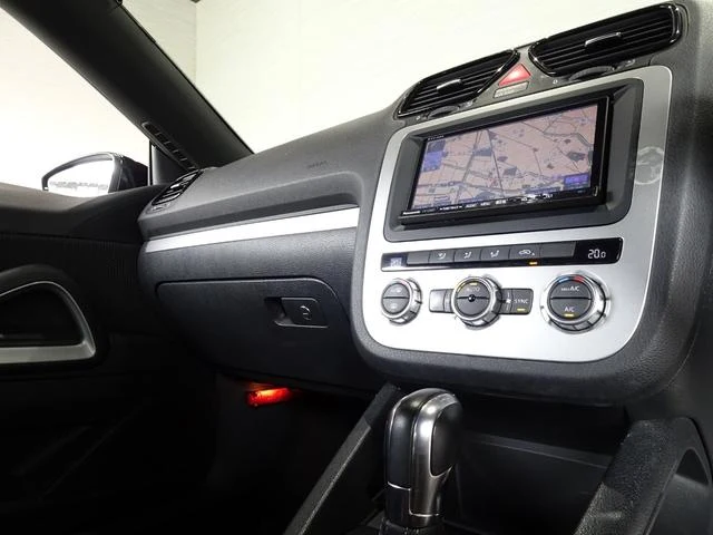 Volkswagen SCIROCCO 15