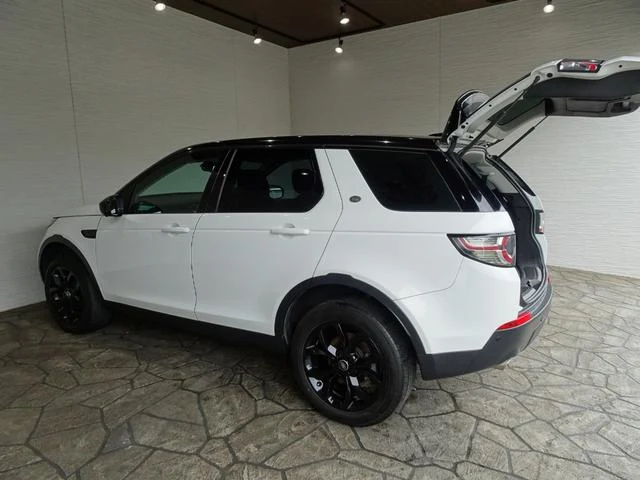 Land Rover DISCOVERY 8