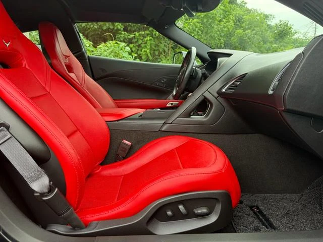 Chevrolet CORVETTE 24
