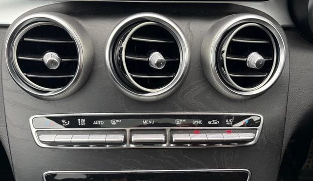 MERCEDES BENZ C-CLASS 9