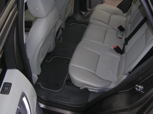 Land Rover DISCOVERY 9