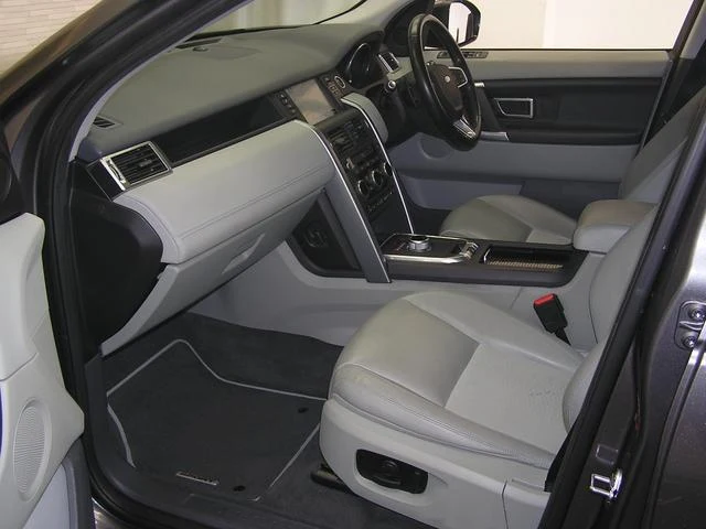 Land Rover DISCOVERY 6