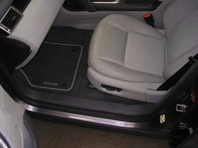 Land Rover DISCOVERY 35