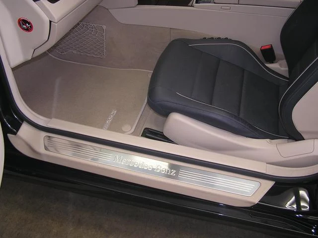 MERCEDES BENZ E-CLASS 39