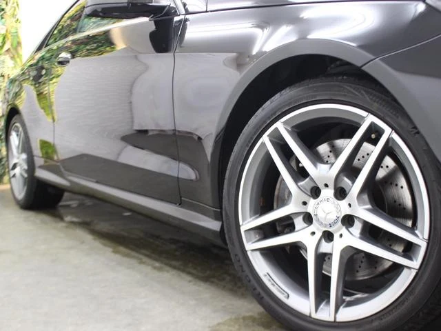MERCEDES BENZ E-CLASS 26