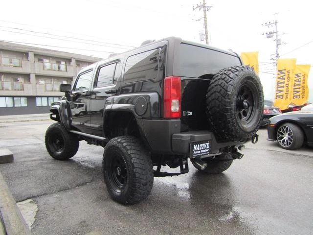 Hummer H3 26