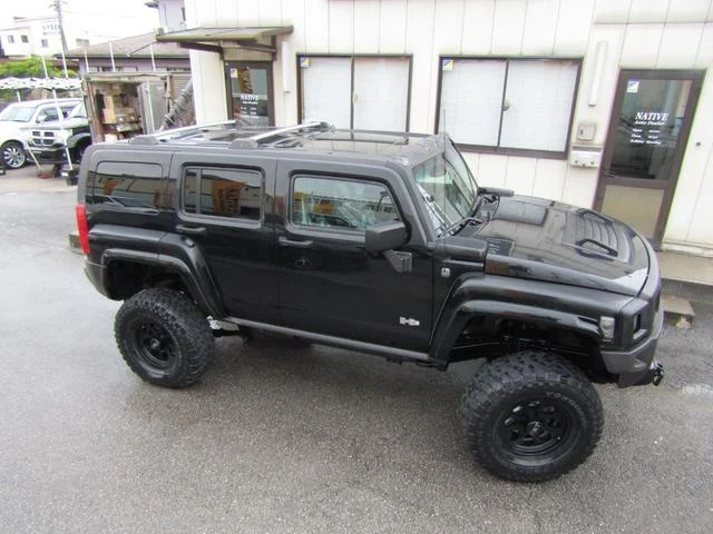 Hummer H3 7