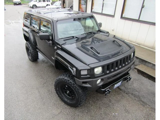 Hummer H3 8