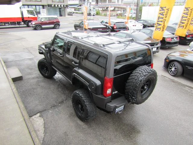 Hummer H3 28