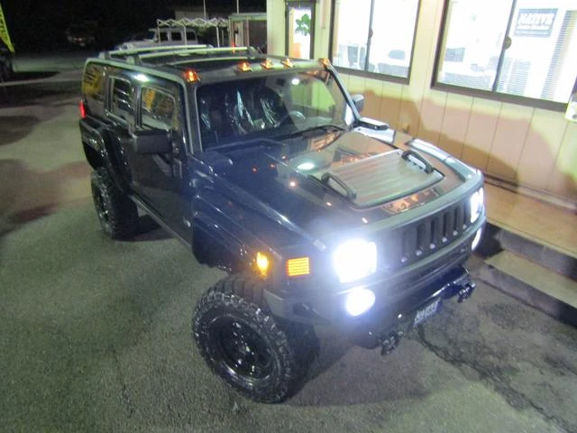 Hummer H3 32