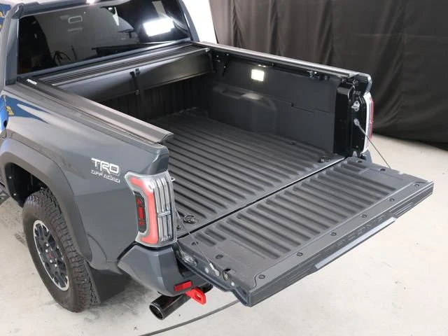 AMERICA TOYOTA TACOMA 37
