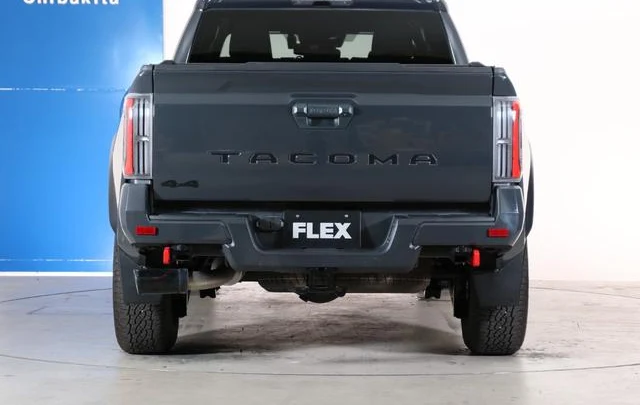 AMERICA TOYOTA TACOMA 24