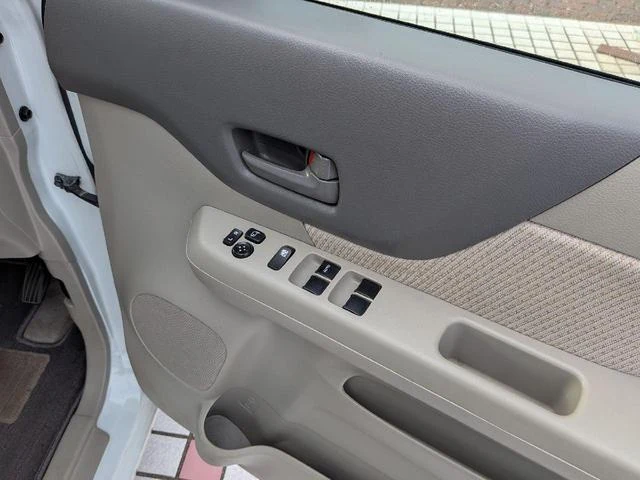 Mazda FLAIR 29